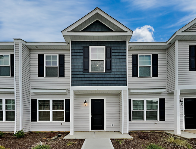 43 Brown Thrasher Ct in Port Wentworth, GA - Building Photo - Building Photo
