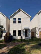 879 Rachel St in Houston, TX - Building Photo - Building Photo