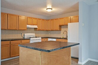 7306 72nd Ln N, Unit 7306 72nd Lane in Brooklyn Park, MN - Building Photo - Building Photo