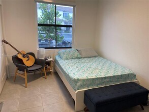 12868 SW 232nd Ln in Princeton, FL - Foto de edificio - Building Photo