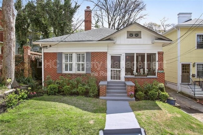 property at 939 Euclid Ave NE