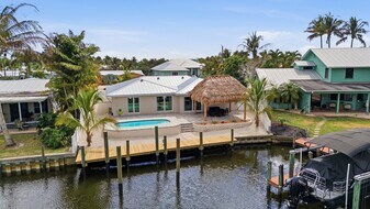 1479 SW Seahawk Way in Palm City, FL - Building Photo