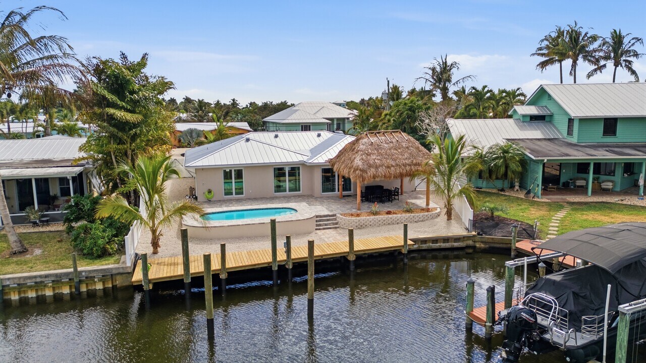 1479 SW Seahawk Way in Palm City, FL - Building Photo