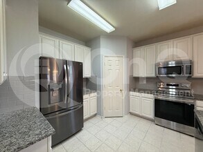 1113 Shadowridge Cir in Lewisville, TX - Building Photo - Building Photo