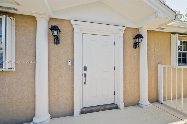 10733 SW Elsinore Dr in Port St. Lucie, FL - Building Photo - Building Photo