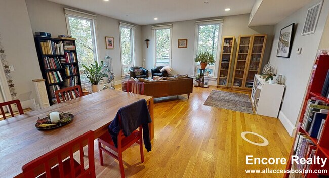 168 Hampshire St, Unit 4C in Cambridge, MA - Building Photo - Building Photo