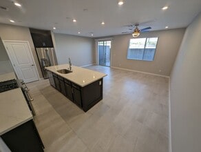 11922 Angle Clf Ave in Las Vegas, NV - Building Photo - Building Photo