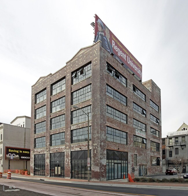 435 Monticello Ave in Norfolk, VA - Building Photo - Building Photo