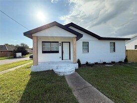 2300 Delille St in Chalmette, LA - Building Photo