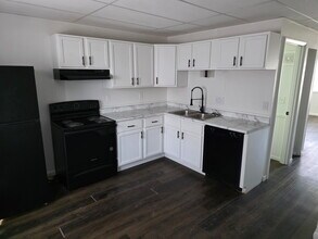 Hawthorne Townhomes in Burlington, IA - Foto de edificio - Building Photo