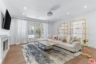 133 S Oakhurst Dr in Beverly Hills, CA - Building Photo - Building Photo