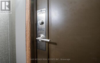 55 Eglinton Ave W in Mississauga, ON - Building Photo - Building Photo