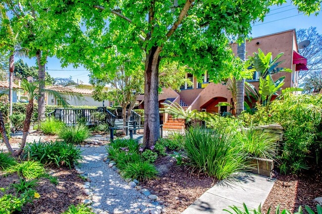 property at 3034 E Vista St