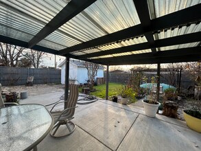 2107 Tecumseh Trce in Carrollton, TX - Foto de edificio - Building Photo