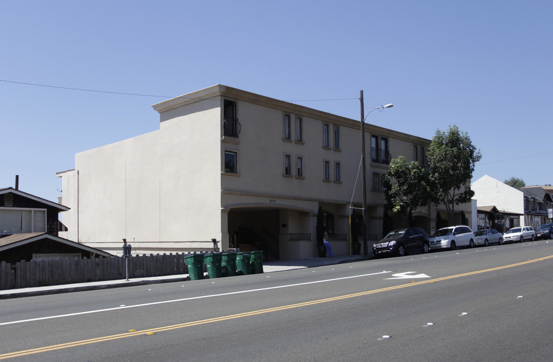 2037 S Coast Hwy in Laguna Beach, CA - Building Photo