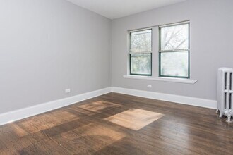 6711 S Cregier Ave in Chicago, IL - Building Photo - Building Photo