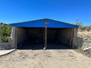 400 Rd 4599 in Blanco, NM - Building Photo - Building Photo