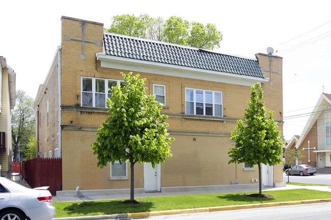 2115 Main St in Melrose Park, IL - Building Photo - Building Photo