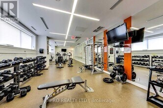 126 Simcoe St in Toronto, ON - Building Photo - Building Photo