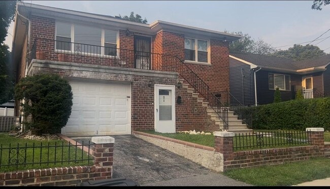 property at 9 Breglia St