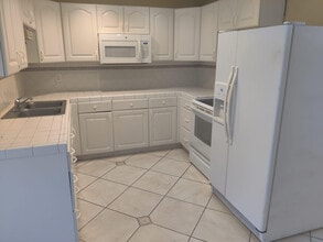 6251 SW 41st St in Davie, FL - Building Photo - Building Photo