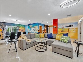 851 N 11th Ave in Hollywood, FL - Building Photo - Building Photo
