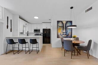 22259 Woodspring Dr in Boca Raton, FL - Building Photo - Building Photo