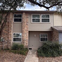13606 Dutch Myrtle in San Antonio, TX - Building Photo