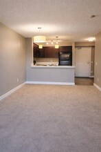 3715 Whitelaw Ln NW in Edmonton, AB - Building Photo - Building Photo