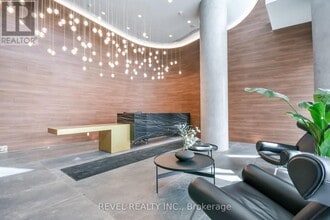 39 Mary St in Barrie, ON - Building Photo - Building Photo