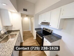 153 SE Calmoso Dr in Port St. Lucie, FL - Building Photo - Building Photo