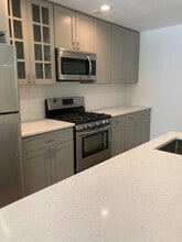 748 Mainsail Ln, Unit 748 Mainsail Lane in Secaucus, NJ - Building Photo - Building Photo