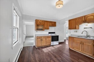 102 Market St in Amesbury, MA - Building Photo - Building Photo