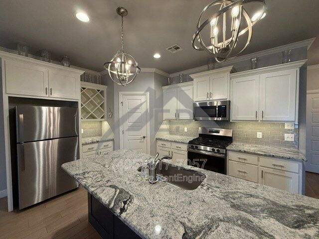 10001 Glover River Dr in Yukon, OK - Building Photo - Building Photo