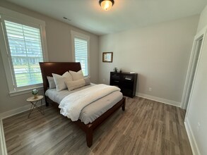 321 Sailor Sky Wy in Hampstead, NC - Building Photo - Building Photo