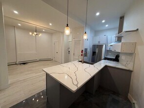 202 48th St in Union City, NJ - Building Photo - Building Photo