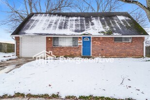 1810 Pickering Dr in Reynoldsburg, OH - Building Photo