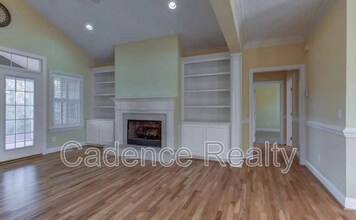 7107 Long Boat Cir in Wilmington, NC - Building Photo - Building Photo