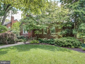 3808 Cathedral Ave NW in Washington, DC - Building Photo