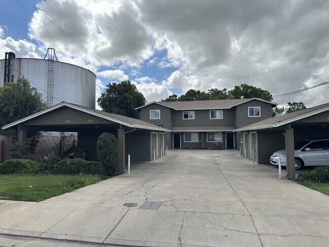 property at 2922 Stanislaus St