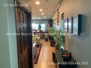 523 Avital Dr NE in Albuquerque, NM - Building Photo - Building Photo
