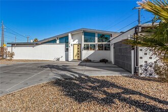 1818 Ottawa Dr in Las Vegas, NV - Building Photo - Building Photo