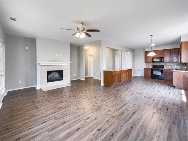 7233 Lindentree Ln in Fort Worth, TX - Building Photo - Building Photo