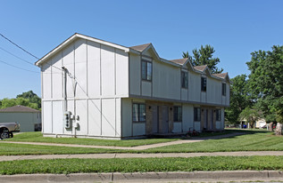 801 W Poplar St Apartments