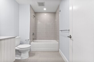 488 Dorchester Ave, Unit 4 in Boston, MA - Building Photo - Building Photo