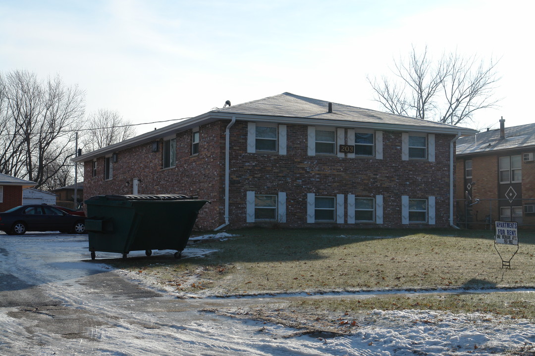 203 NW College Ave in Ankeny, IA - Building Photo