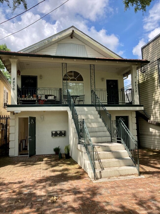 property at 4836 Banks St