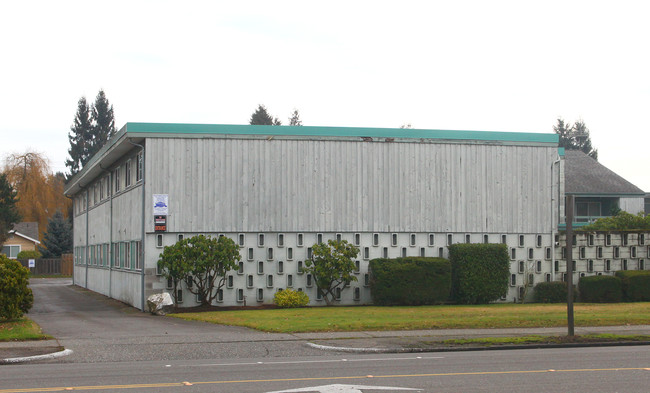 Holiday Manor in Tacoma, WA - Foto de edificio - Building Photo