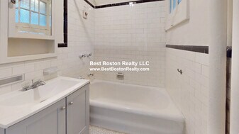 16 W Wyoming Ave in Melrose, MA - Building Photo