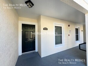 8818 Grand Palms Cir in Kissimmee, FL - Building Photo - Building Photo
